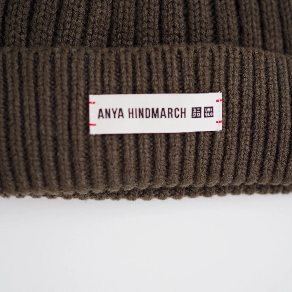 Anya Hindmarch eyes signature logo Uniqlo heattech knit beanie olive - Picture 4 of 8